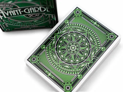 Join the cutting edge with these vivid, extraordinary cards selected as the United Cardists 2017 annual deck. Renowned artist Dave Edgerly has drawn on Art Deco and Art Nouveau traditions for a style that is