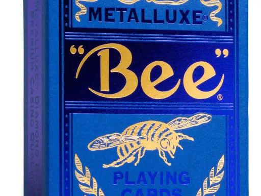 Bee Metalluxe Playing Cards are used in most casinos making them amongst the most famous and nostalgic playing card decks you will own.These Bee playing cards feature a Metalluxe finish on the traditional diamond back