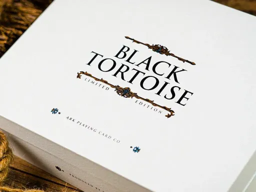 The Black Tortoise Playing Cards by Ark feature vibrant blue colours to display one of the 4 mythical beast in the Chinese mythology. As part of the Four Divine Beasts series the Black Tortoise has