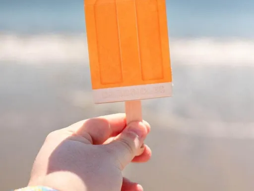 Hurry before they melt! With summer being around the corner, what better than to have a tasty cool treat while you're enjoying your time out in the sun! Now presenting: Cardsicles - the perfect summer