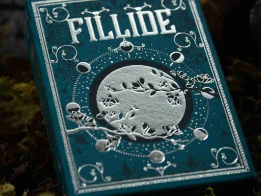 Fillide playing cards were inspired by the Sicilian folk legend of the origins of the almond tree and tell a timeless tale of magic and heartbreak passed down for centuries. Fillide Acqua V2 Playing Cards