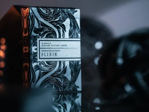 Seasons Playing Cards brings you the final premium addition to the Luxury Apothecary series. Midnight Elixir brings a feeling of nostalgia from the Apothecary era and old world craftsmanship. Staying true to the inspiration from