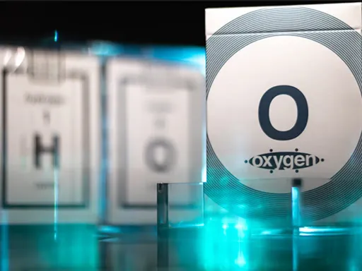 The Oxygen Deck by Elemental Playing Cards take inspiration from the 8th element on the periodic table as well as magic.The court cards take advantage of the different ways oxygen is used, and the jokers