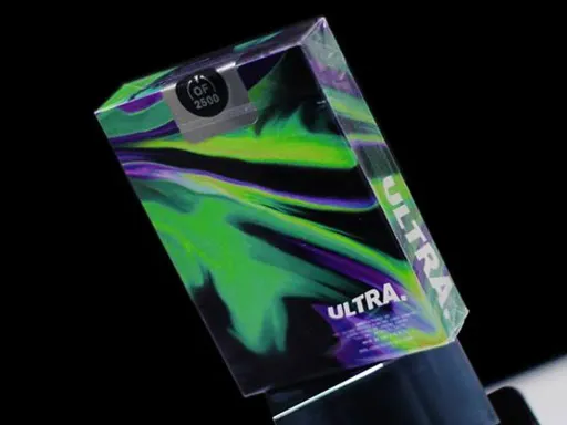 Gemini collectors and fans are in for another treat. The Ultra Green Cards feature a unique painting by Toomas Pintson. The painting comprising of green and purple colorway design called "Ultra" is printed all around